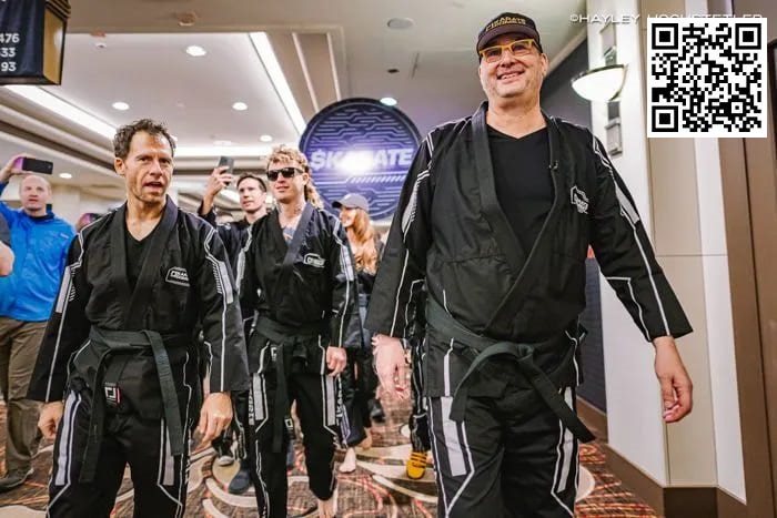 【红龙扑克】2024WSOP | Phil Hellmuth在主赛事Day 1c惊艳亮相