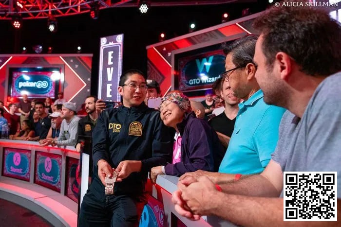 【红龙扑克】讨论 | 场外观众帮助WSOP冠军处理牌局对游戏不利？