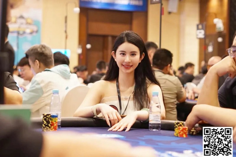 【红龙扑克】CPG三亚总决赛持续升温！主赛事B组1569人狂热加入战斗！王珰装袋317500计分牌领先598人晋级！