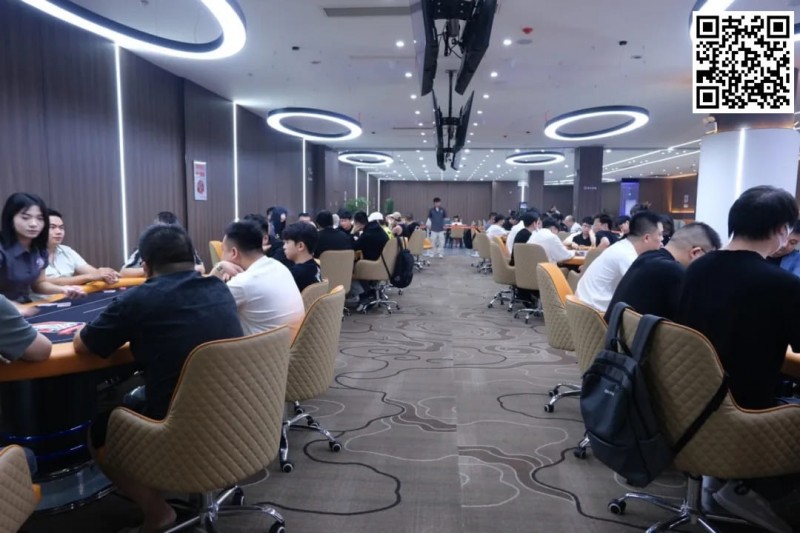 【红龙扑克】渔夫相王杯 | 霸气海王开启“捕鱼”之旅，主赛A组共计204人次37人晋级，周怀文49w领跑全场