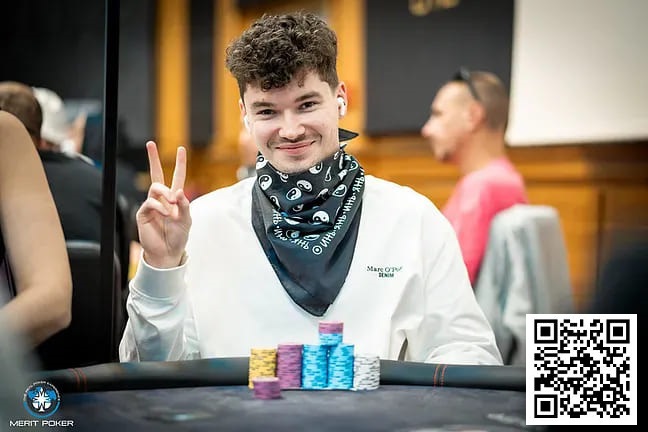【红龙扑克】简讯 | 陈真和Zhao Cheng晋级Merit Poker主赛事Day 3