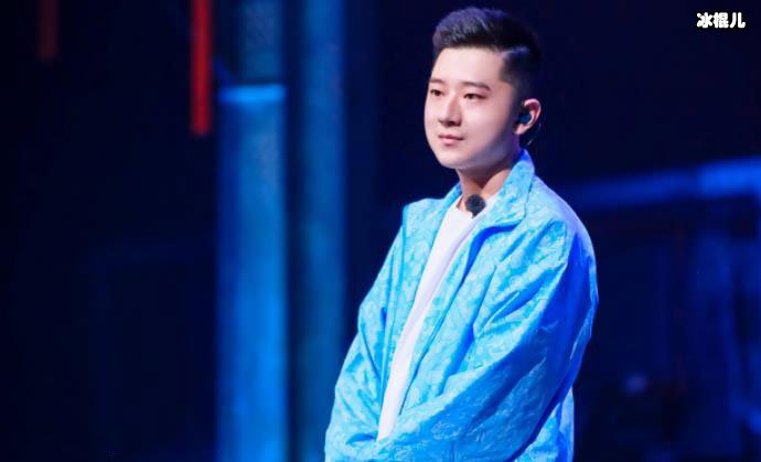 【红龙扑克】说唱歌手王以太来自哪个厂牌？家里是做什么的？