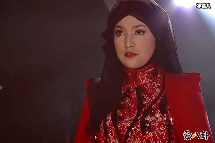 【红龙扑克】《我的歌手》茜拉产子, 茜拉什么时候结婚其老公是谁