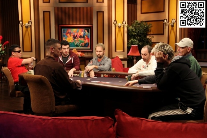 【红龙扑克】玩法：两人拿着QQ和JJ在这局牌的处理真绝，一看就是高手所为！