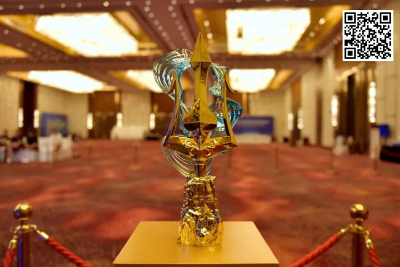 【红龙扑克】CPG巡游赛海棠站大赛圆满落幕！97小将陈英杰单挑苦战3小时斩获生涯首冠！