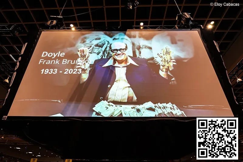 【红龙扑克】WSOP | 中国选手Yuzhou Yin在赛事1进入最后10强，记分牌位列第三