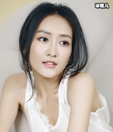 【红龙扑克】王鸥新剧浴袍出镜露美腿！是其演过最大尺度的电视剧吗？