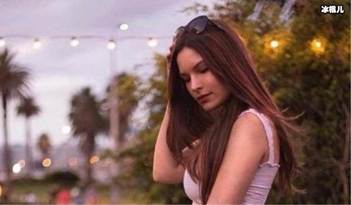 【红龙扑克】蒋劲夫又谈恋爱了？其女友资料被扒！