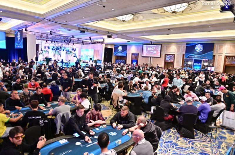 【红龙扑克】茅人及晋级天堂岛主赛Day3 蒲蔚然晋级10K豪客赛Day2