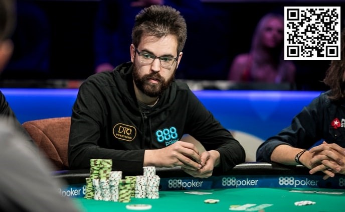 【红龙扑克】顶级职业选手弃掉的这手QQ 你怎么看？