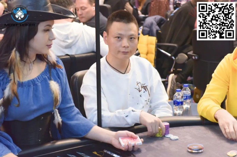 【红龙扑克】Merit Poker塞浦路斯 | 徐强AA撞JQ击中顺子成热身赛泡沫，魏国梁、顾悦凡成功晋级Final Day