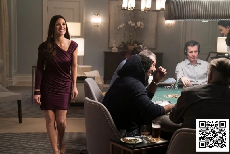 【红龙扑克】当女荷官在牌桌上“教育”沙雕玩家时，她在想什么？