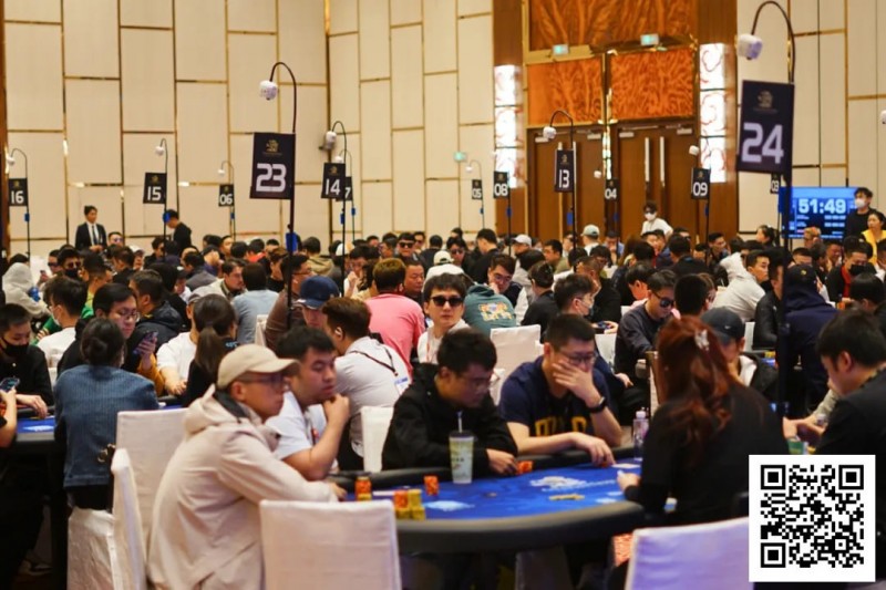 【红龙扑克】2025CPG®海棠湾巡游赛 | 陈华超88撞JJ无缘主赛234人奖励圈，金波121.4万记分牌领跑124人晋级第三轮