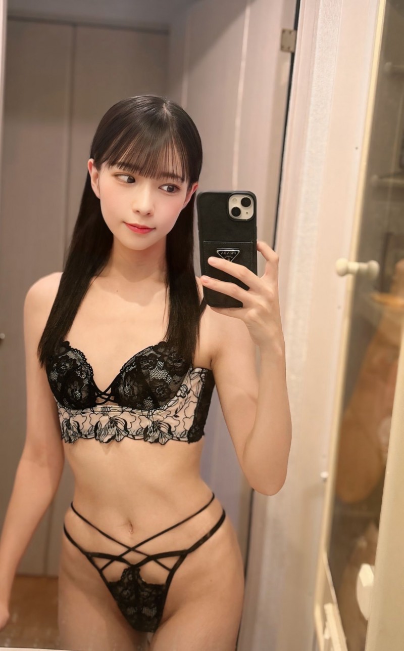 【红龙扑克】和出道时长得不一样了？円井萌華(圆井萌华)这么说⋯