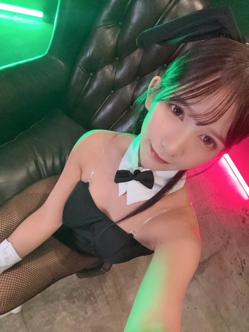 【红龙扑克】满岛杏奈(満島アンナ)出道作品番号及封面，满岛杏奈个人简介