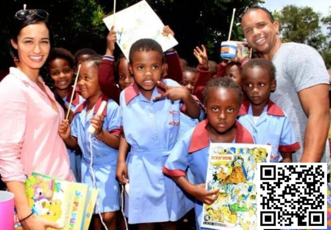 【红龙扑克】你不会知道德州扑克圈大佬们Phil Ivey、Tom Dwan、丹牛、Phil hellmuth背后女人各个都不简单