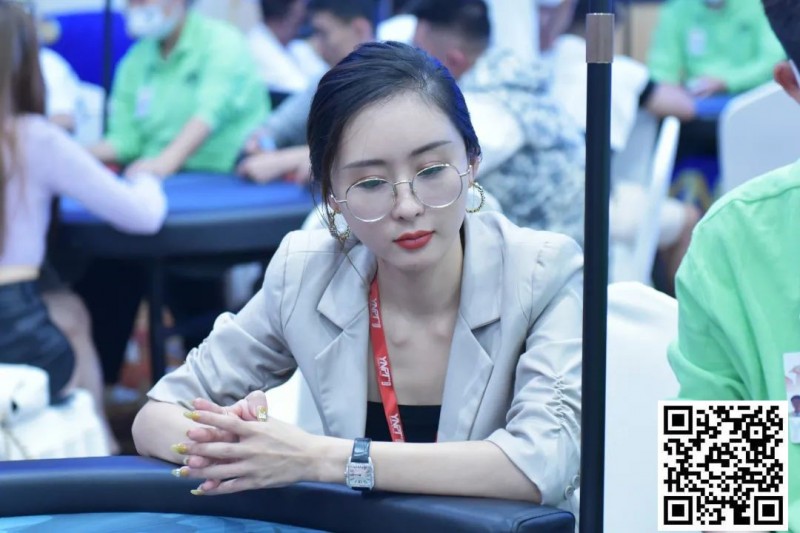 【红龙扑克】彩云杯畅游赛昆明站 |主赛开打！A组210人次参赛，罗龙领跑64人晋级 蒋林斩获城际赛冠军