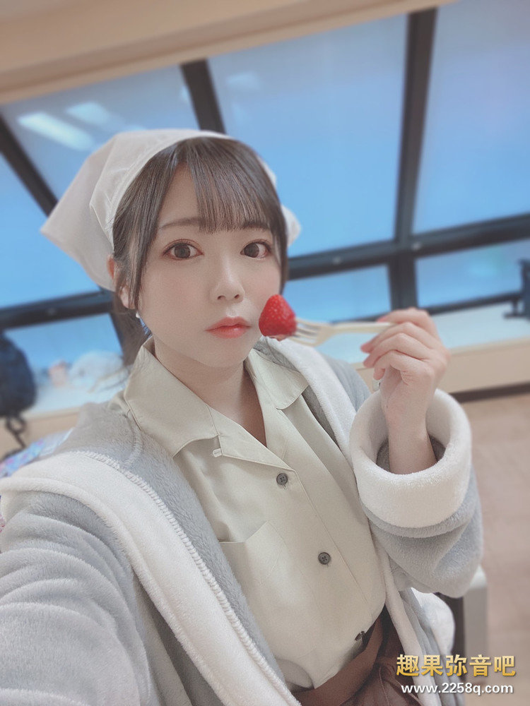 【红龙扑克】[SSIS-004]脑洞大开的感谢祭 羽咲美晴（羽咲みはる）来敲粉丝的家门了