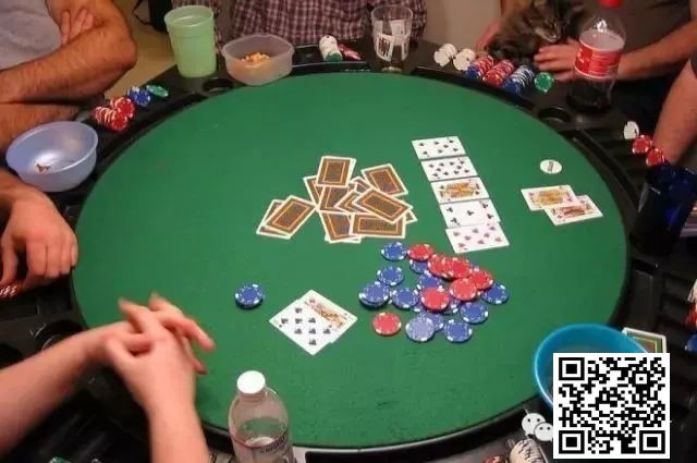 【红龙扑克】教学:平跟溜入玩家打牌不动脑?你只会加注就有脑子了吗
