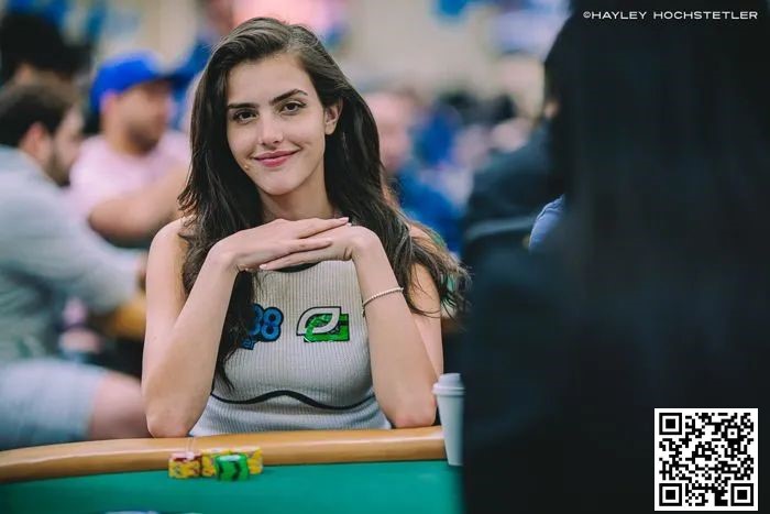 【红龙扑克】话题 | Alexandra Botez希望WSOP主赛事直播免费，你同意吗？