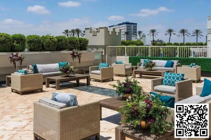 【红龙扑克】世界上最大的竞技扑克俱乐部是哪家？