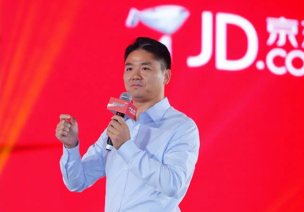【红龙扑克】刘强东：京东已不属于哪一个人 现在只想把公司做好