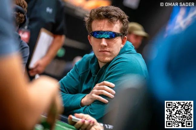 【红龙扑克】2023WSOP | 王阳力压Fedor Holz领跑5万美元豪客赛，主赛事49人闯入Day 7