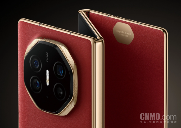 【红龙扑克】华为三折叠遭司机急刹后摔坏 乘客要求赔偿7999元