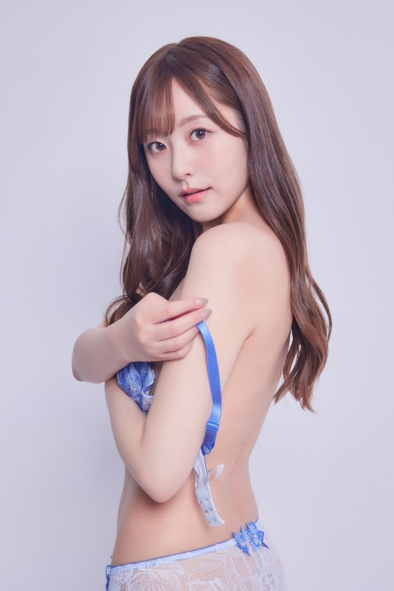 【红龙扑克】入社五周年！青空ひかり(青空光)对未来的期待是？