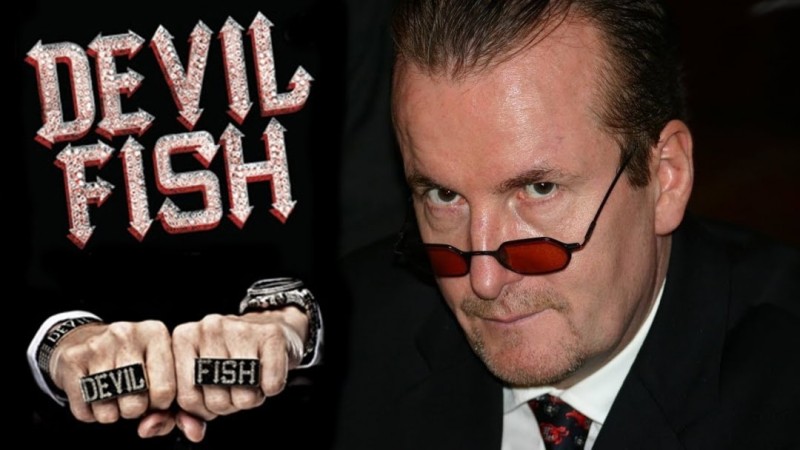 【红龙扑克】WPT名人堂 | “魔鬼鱼”David Ulliott 把垃圾牌打成赢牌的传奇人生