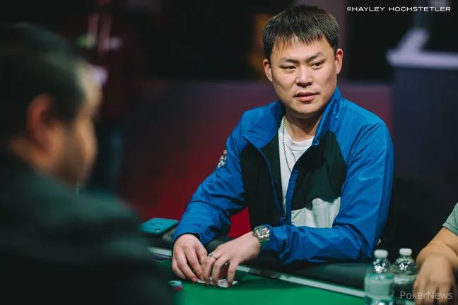 【红龙扑克】WSOP | 2.5K锦标赛天津选手徐强领跑11强，金手链越来越近了