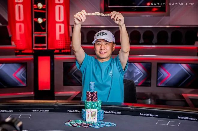 【红龙扑克】2023 WSOP Day 19：中国选手李远夺冠；Jason Koon退赛；Phil Ivey豪客赛泡沫
