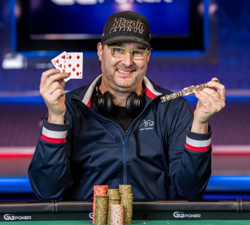 【红龙扑克】话题 | 谁能（有一天）在金手链排名中超过Phil Hellmuth？