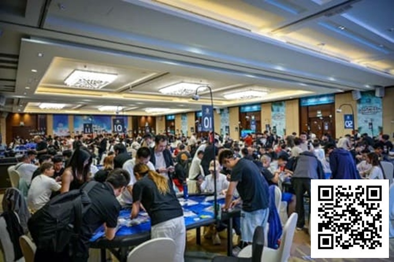 【红龙扑克】2025CPG三亚总决赛｜赛事美食服务赋能竞技体验！主赛A组1657人参赛引爆热潮！邓冕携手553人从“大考”脱颖而出晋级下一轮