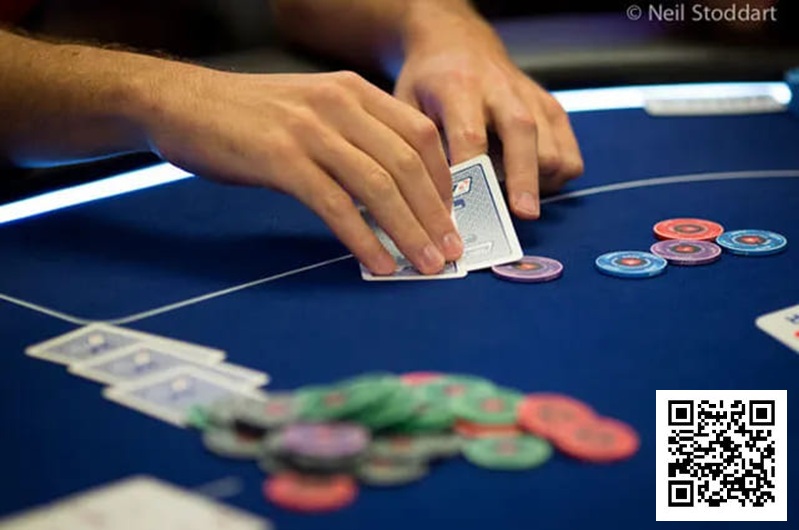 【红龙扑克】翻牌带对听花，过牌比下注更好？