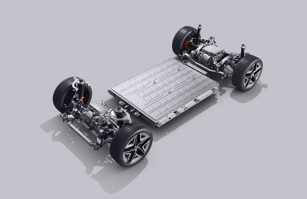 【红龙扑克】8月中国动力电池装车量排名：宁德独占七成三元锂市场