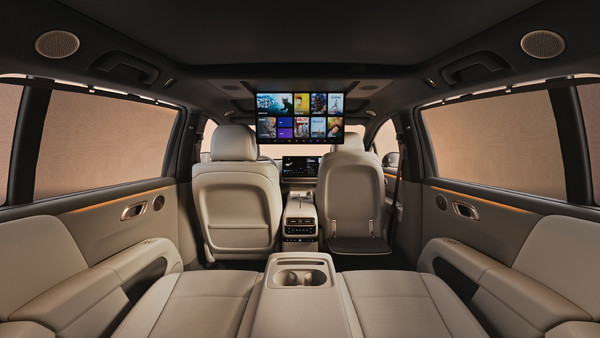 【红龙扑克】理想i6内饰首次曝光 提供Model Y、YU7外的第三种选择