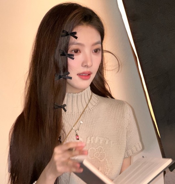 【红龙扑克】曝知名女星给全体员工换iPhone 17 Pro 网友实名羡慕