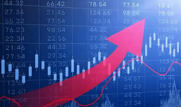 【红龙扑克】今日A股芯片板块强势领涨 科创50指数一度涨近5%