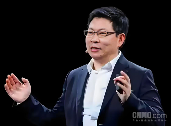 【红龙扑克】华为官网更新余承东职位信息 增任产品投资委员会主任