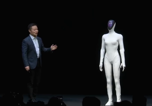 【红龙扑克】获得对手认可！马斯克点赞何小鹏&ldquo;自证&rdquo;IRON身份视频