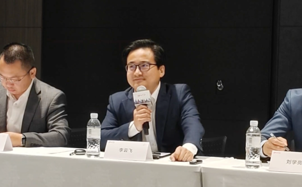 【红龙扑克】李云飞：比亚迪将坚持磷酸铁锂电池路线 这是原则！