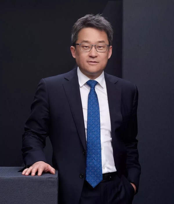 【红龙扑克】联想控股最新人事变动：李蓬辞任联想CEO 由于浩接任