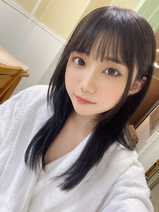 【红龙扑克】三崎奈奈(三崎なな)最新作品番号及封面，三崎奈奈个人简介