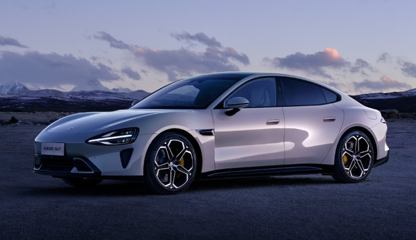 【红龙扑克】雷军发文：小米SU7拿下中大型电动轿车满意度榜首