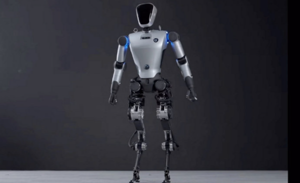 【红龙扑克】智元机器人出货量超5100台 预计2025年营收破十亿