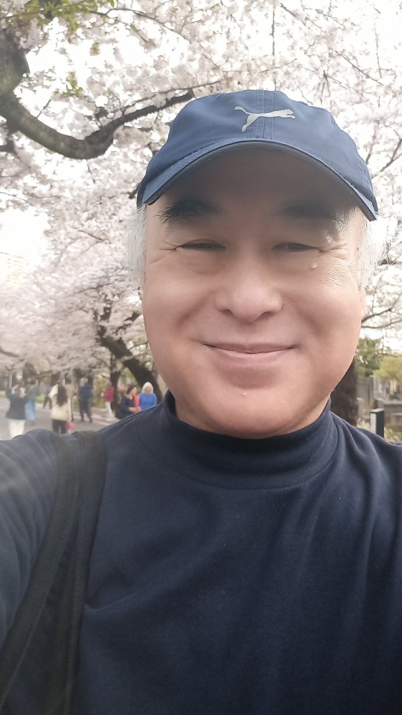 【红龙扑克】身体状况好转⋯最擅长演变态欧吉桑的他回归拍片了!