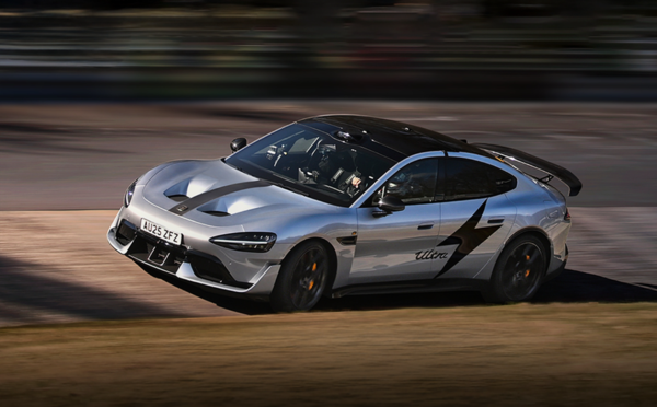 【红龙扑克】纽博格林开通抖音官方账号 置顶小米SU7 Ultra高光时刻