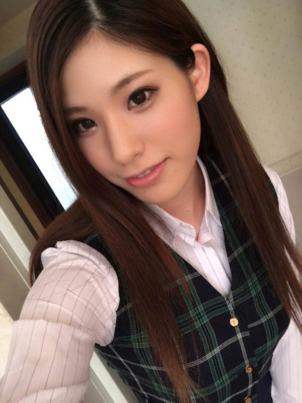【红龙扑克】最新推荐！巨乳系顶级新秀「诸星爱蜜莉」精选作品介绍……