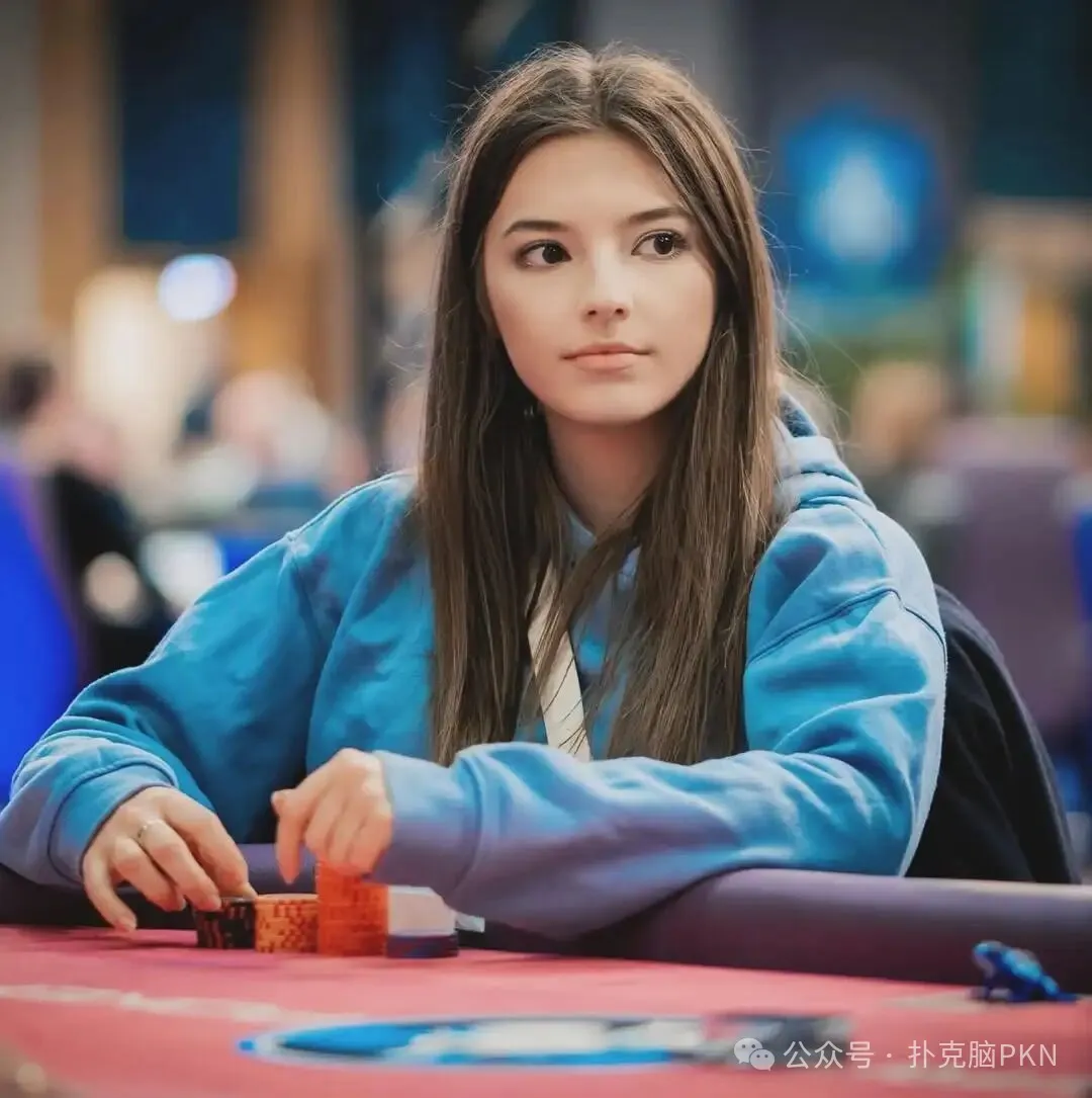 【红龙扑克】从《英雄联盟》主播到职业牌手:Leah Hauer冲击WSOP金手链